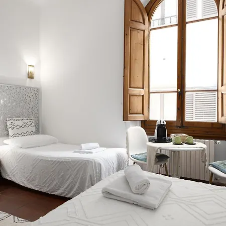 Strange Uncle Bed & Breakfast