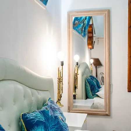 Strange Uncle Florença