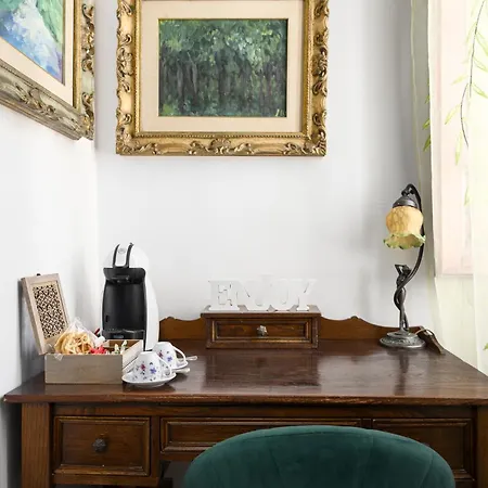 Strange Uncle * Florença