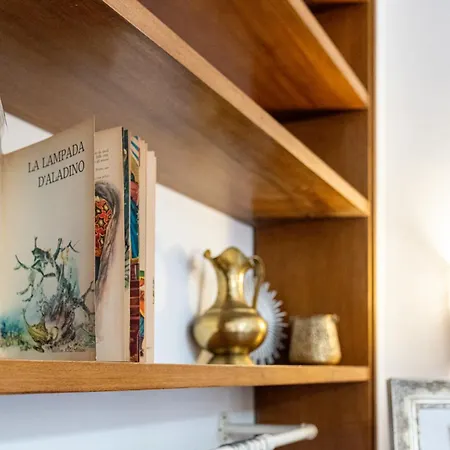 Strange Uncle Florença