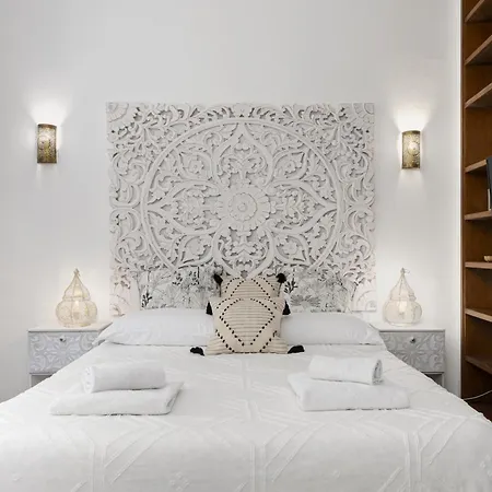 Alojamento de Acomodação e Pequeno-almoço Strange Uncle *