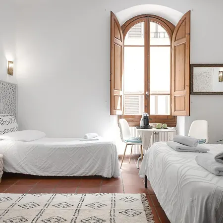 فندق مبيت وإفطار Strange Uncle *