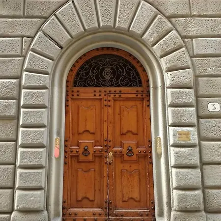 Strange Uncle فندق مبيت وإفطار *