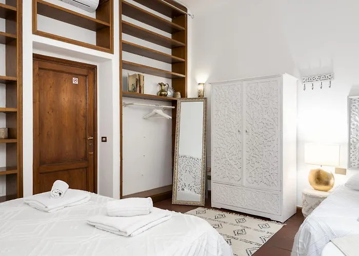 Strange Uncle Nocleg ze śniadaniem *